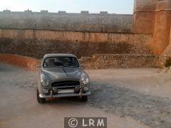 PEUGEOT 403 (Photo 1)