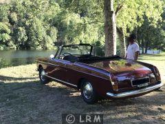 PEUGEOT 404  (Photo 4)