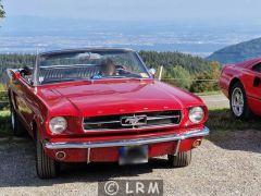 FORD Mustang (Photo 2)