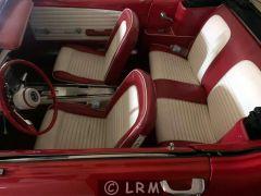 FORD Mustang (Photo 4)