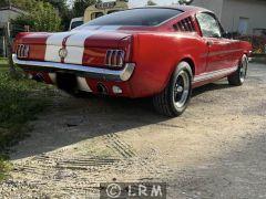 FORD Mustang Fastback (Photo 2)