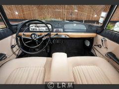 PEUGEOT 404 SL Injection (Photo 4)