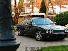 JAGUAR XJ (Photo 2)