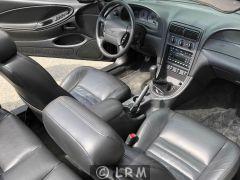 FORD Mustang (Photo 5)