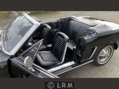FORD Mustang (Photo 5)