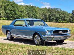 FORD Mustang (Photo 2)