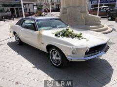 FORD Mustang (Photo 1)