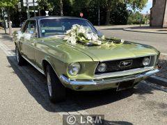 FORD Mustang (Photo 2)