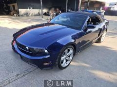 FORD Mustang (Photo 2)