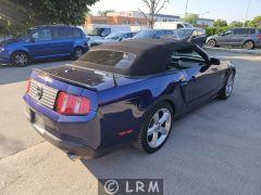 FORD Mustang (Photo 4)