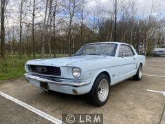 FORD Mustang (Photo 1)