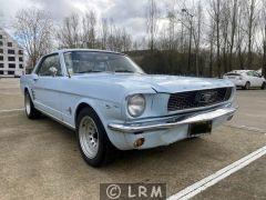 FORD Mustang (Photo 2)