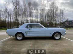 FORD Mustang (Photo 3)