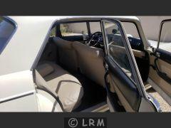 PEUGEOT 404 (Photo 4)