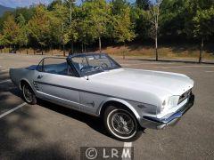 FORD Mustang (Photo 2)