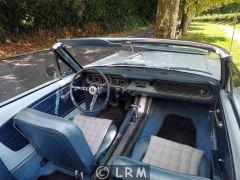 FORD Mustang (Photo 5)