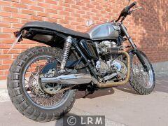 TRIUMPH BONNEVILLE (Photo 2)