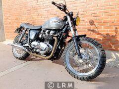 TRIUMPH BONNEVILLE (Photo 3)