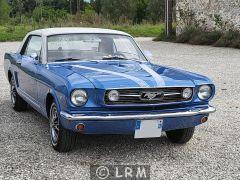FORD Mustang (Photo 1)