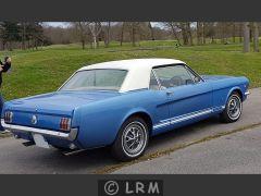 FORD Mustang (Photo 4)