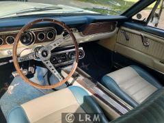 FORD Mustang (Photo 5)