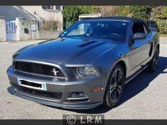 FORD Mustang (Photo 1)