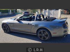 FORD Mustang (Photo 4)