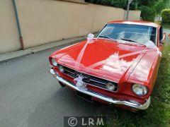 FORD Mustang Fastback (Photo 3)