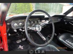 FORD Mustang Fastback (Photo 5)
