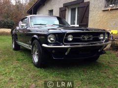 FORD Mustang Fastback (Photo 1)