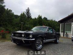 FORD Mustang Fastback (Photo 2)