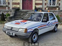 PEUGEOT 205 (Photo 1)