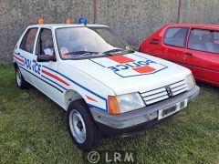 PEUGEOT 205 (Photo 2)
