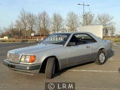MERCEDES 230 CE (Photo 2)