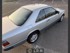 MERCEDES 230 CE (Photo 3)