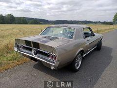 FORD Mustang (Photo 2)
