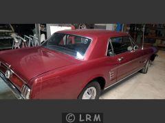 FORD Mustang (Photo 3)