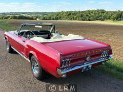 FORD Mustang (Photo 3)