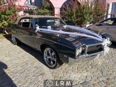 BUICK Skylark Custom (Photo 1)
