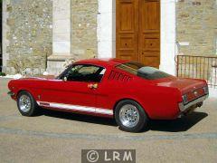 FORD Mustang (Photo 3)