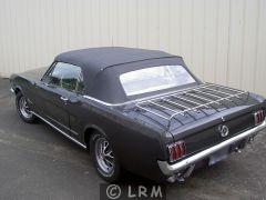 FORD Mustang (Photo 4)